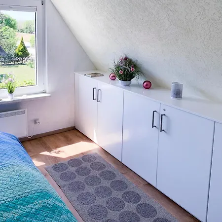 Ferienhaeuser Strandhaus Duenenwind * Wustrow