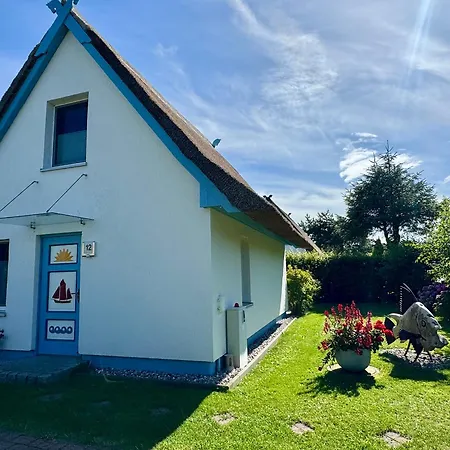펜션 Ferienhaeuser Strandhaus Duenenwind *