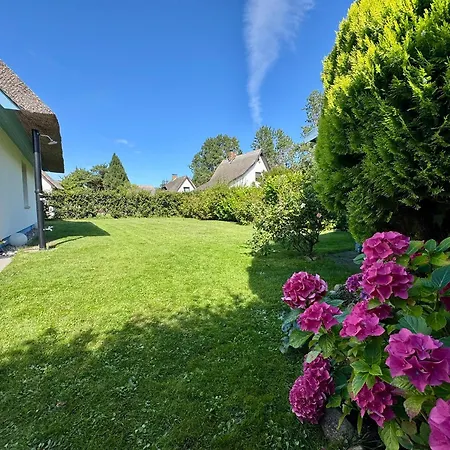 Ferienhaeuser Strandhaus Duenenwind Nyaraló